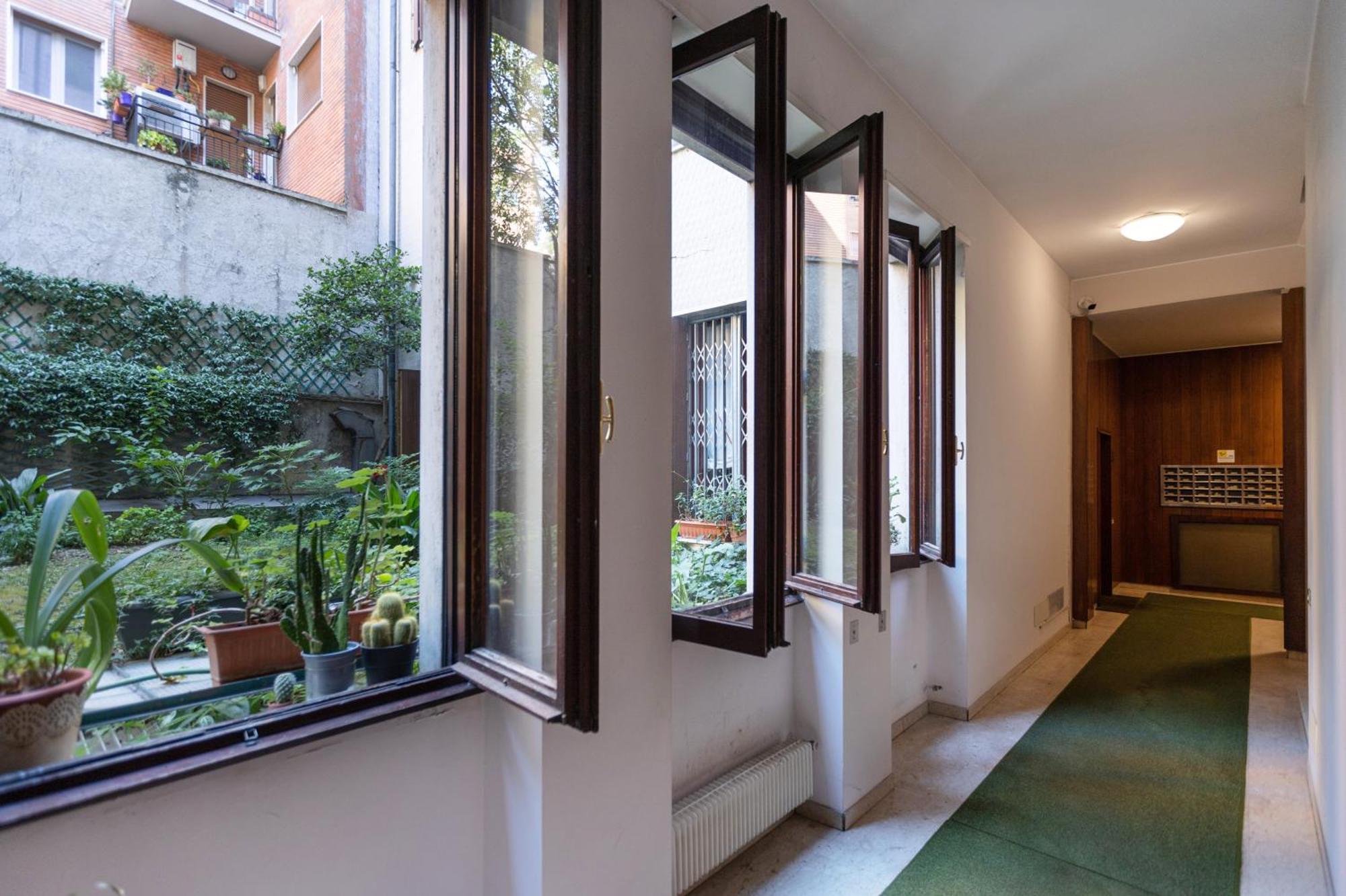 Spacious Studio Dateo - Mirable Pm Apartment Milan Exterior photo